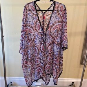 Beautiful paisley tie front multi color pool/beach cover up. Size M/L